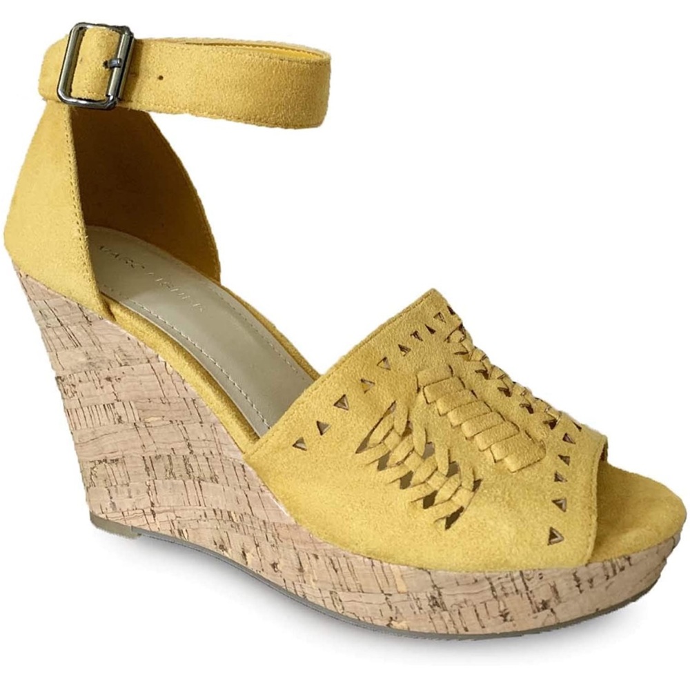 Marc Fisher Batini Wedge Sandals 9